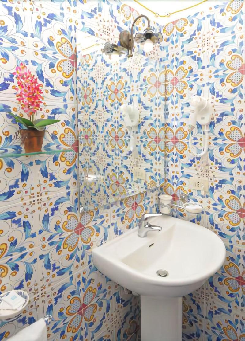 Bed & Breakfast Degli Dei 2*